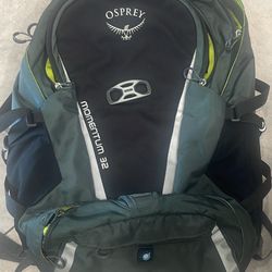 Osprey Momentum 32 Backpack 