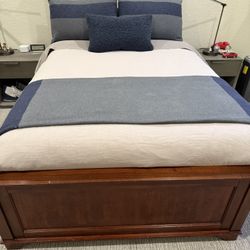 Potterybarn Full Solid Wood Bed