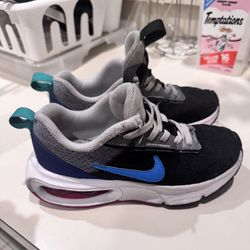 Air Max Nike Shoes (KIDS) Size 2Y