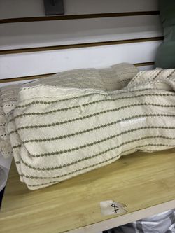 Organic Avocado Throw