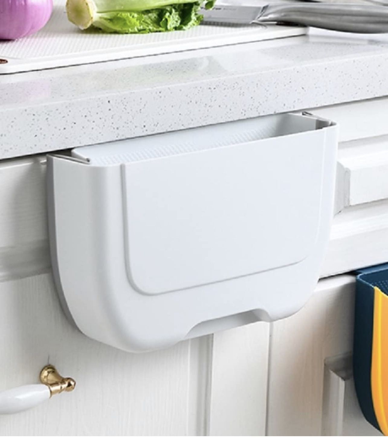 Hanging Folding Mini Trash Can for Kitchen Cabinet Door（White）