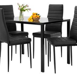 BRAND NEW DINING ROOM GLASS TABLE 