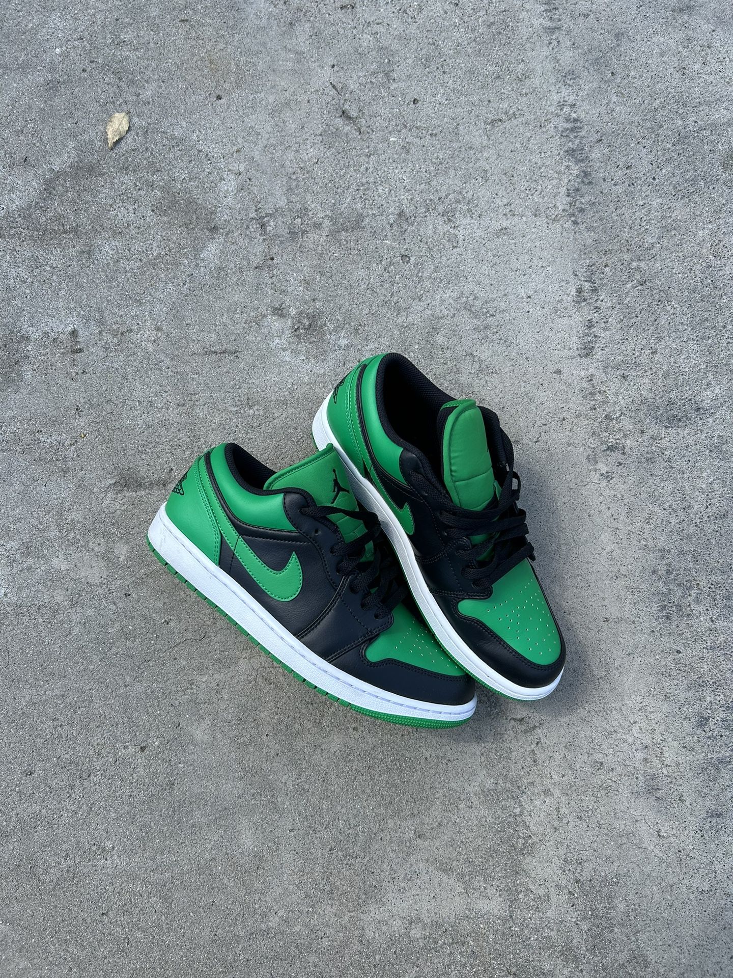 Jordan 1 Low Lucky Green Size 9M