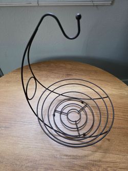 Black Metal Fruit Basket with Banana Hanger