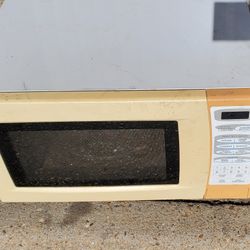 Admiral Countertop Microwave