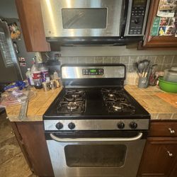 GE Profile Oven/Stove And Microwave Oven With Conduction