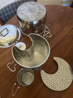 VILLAWARE  all in one cooker 7 1/2 qrt solid Stainless Steel, marked Korea