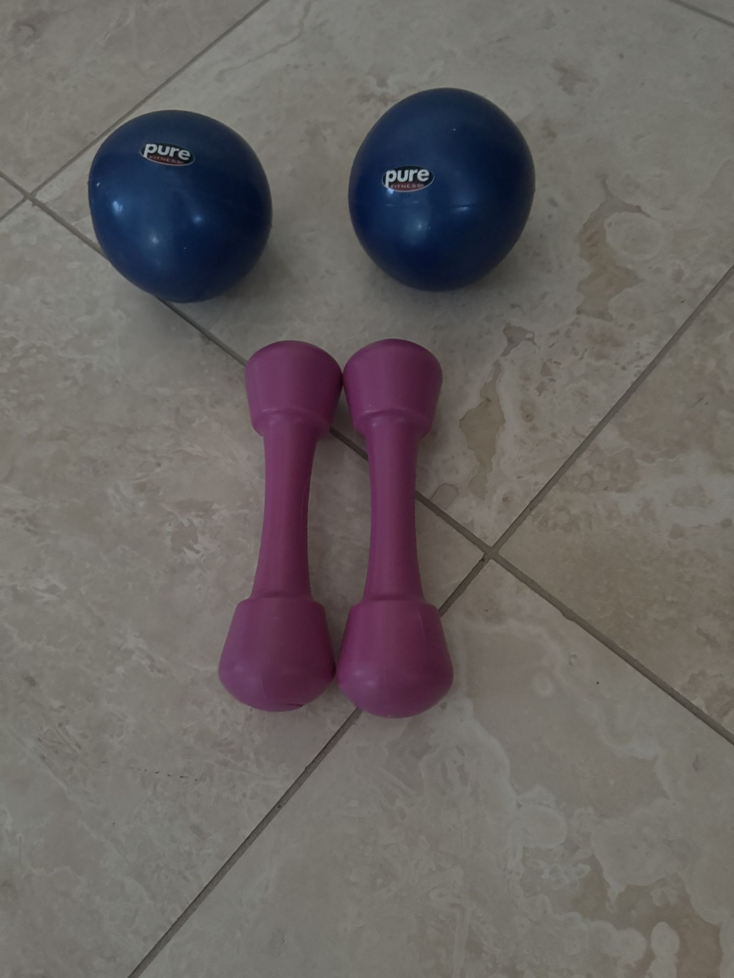 2-3lb Weight Balls & 2-1lb Pink Weights