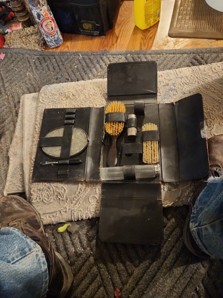 Antique Gentleman'sGrooming Kit Incomplete 