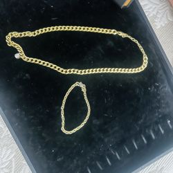 Set Of Bracelets And Chains GLD  18 K Plated 