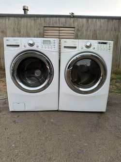 LG washer and dryer gas laundry set