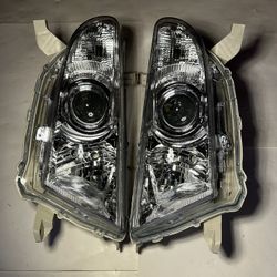Toyota Highlander Headlight Year 2011-2013
