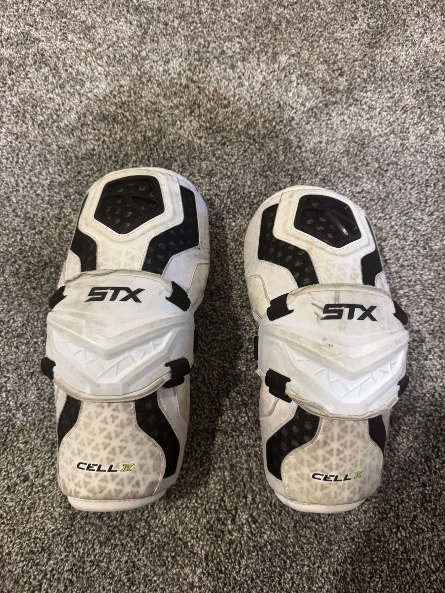 STX Cell 4 Lacrosse Arm Guards Size Medium