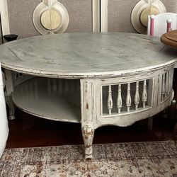 Vintage Style Coffee Table 