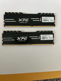 DDR4 16 gb (8 x 2) almost new