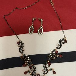 Girls Multicolored Antique styles Necklace set