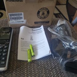 Like NEW  - Panasonic Black & Silver KX-TGA680 Handset Compatible with KX-TG684X and KX-TG787X Series.


