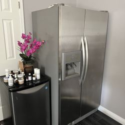 Kitchen Aid Fridge 