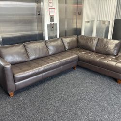 Natuzzi Brown Leather Two Piece Sectional Couch With Chaise