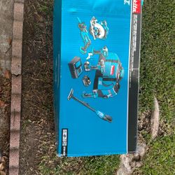 Makita 18 V Lithium Ion Six Piece Combo 