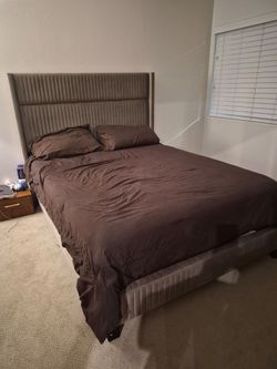 2 QUEEN BED WITH MATTRESS INCLUDED