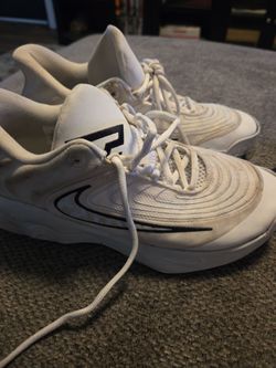 Nike Giannis Immortality 4
Humility