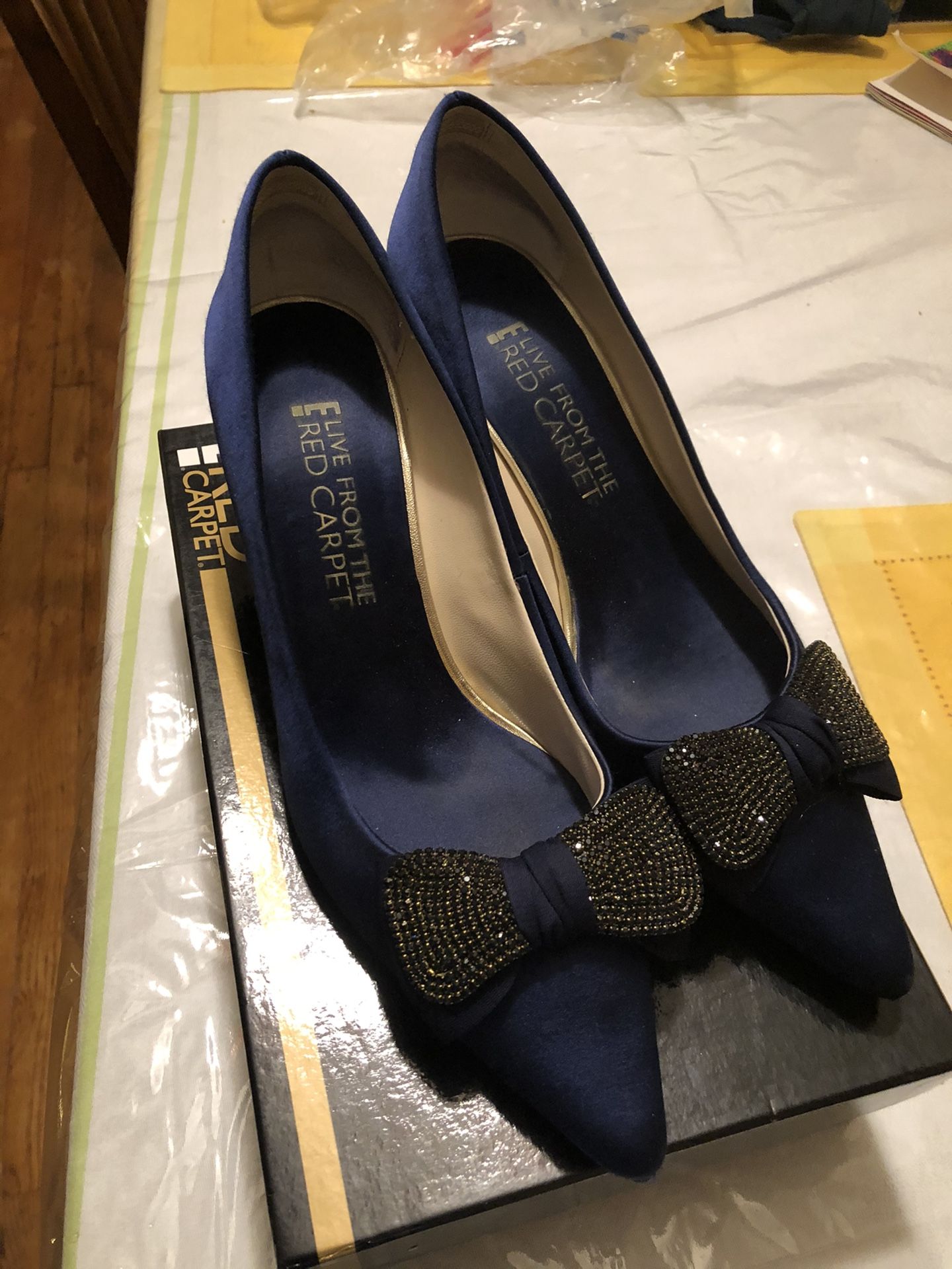 Red Carpet navy blue ladies dress shoes size 10 M