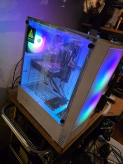 Gaming Pc. Intel i7 CPU. 16GB Ram. 1TB SSD GPU: NVIDIA GTX.