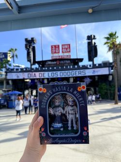 Día de los Dodgers 2026 first ever Catrín and Catrina Día de los muertos dúo