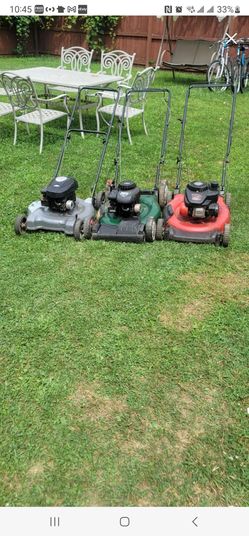 Briggs and stratton 21" Push Lawn Mowers (Recently Serviced) ($100 each)