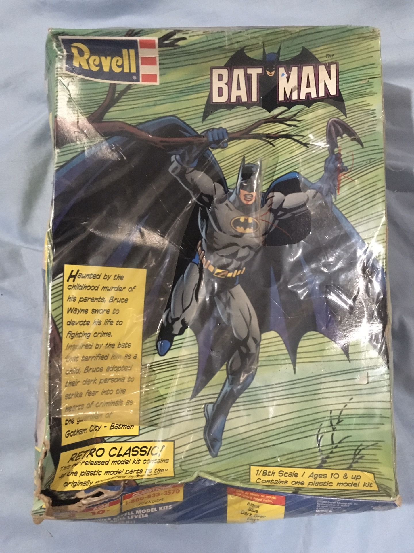 Batman Revell 1/8 Plastic Model Kit Retro