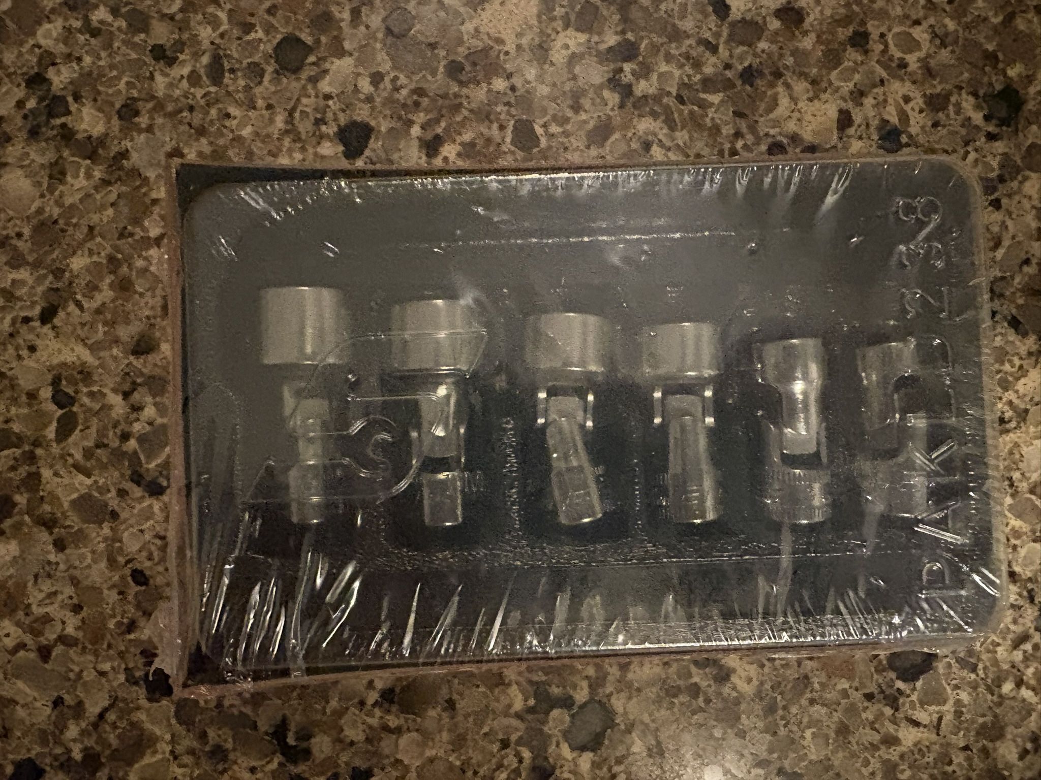 6 Piece metric shallow universal socket set
