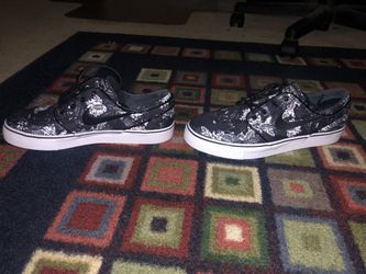 Janoski florals Black