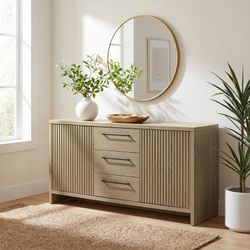 Accent Cabinet Latte finish, New Especial price