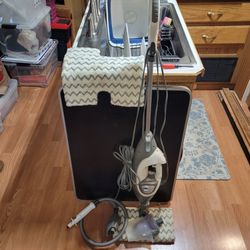 SHARK STEAMER Vac w/ attachments