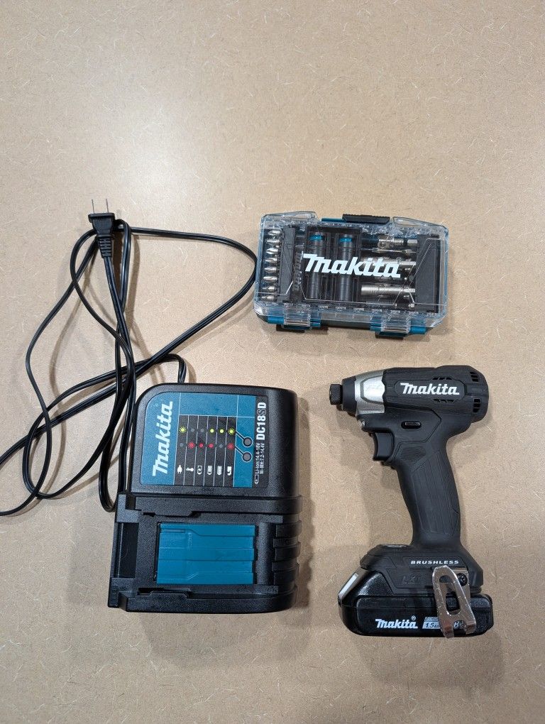 Makita Sub Compact Drill