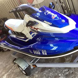 2018 Yamaha deluxe EX.perfomance --R blue Jet Ski
