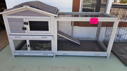 Rabbit hutch, small animal hutch
