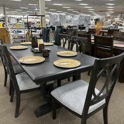 Beautiful Dining Sets 😍 ONLY $10 DOWN
