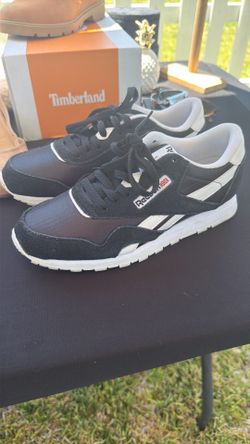 Reeboks 4.5 youth 6 women