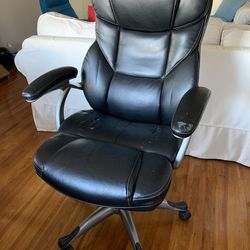 Executive Desk Chair