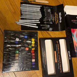 Art Kit , 16 Paint Brushes , 24 Acrylic Paint Set