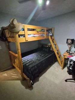 Log bunkbed set