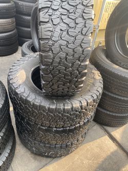 SET BF GOODRICH 275/70/18 SEMI NEW $300