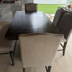 Dinning Table