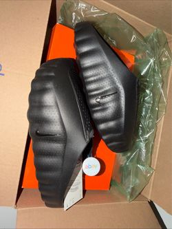 Nike mind 001 black on black size 9