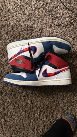 Jordan 1 Multicolor Swoosh 9.5