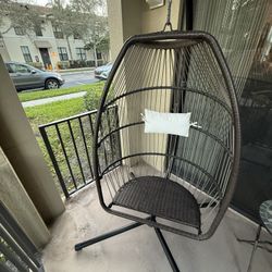 MOVING SALE/MUST GO  ~ Patio Egg Chair