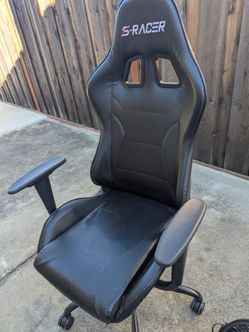 S-RACER Gaming Chair