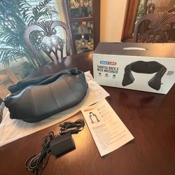 Daily Life Shiatsu Back & Neck Massager with Heat – Like New